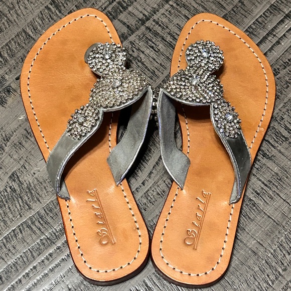Elegant Silver Rhinestone Sandals - Picture 8 of 10